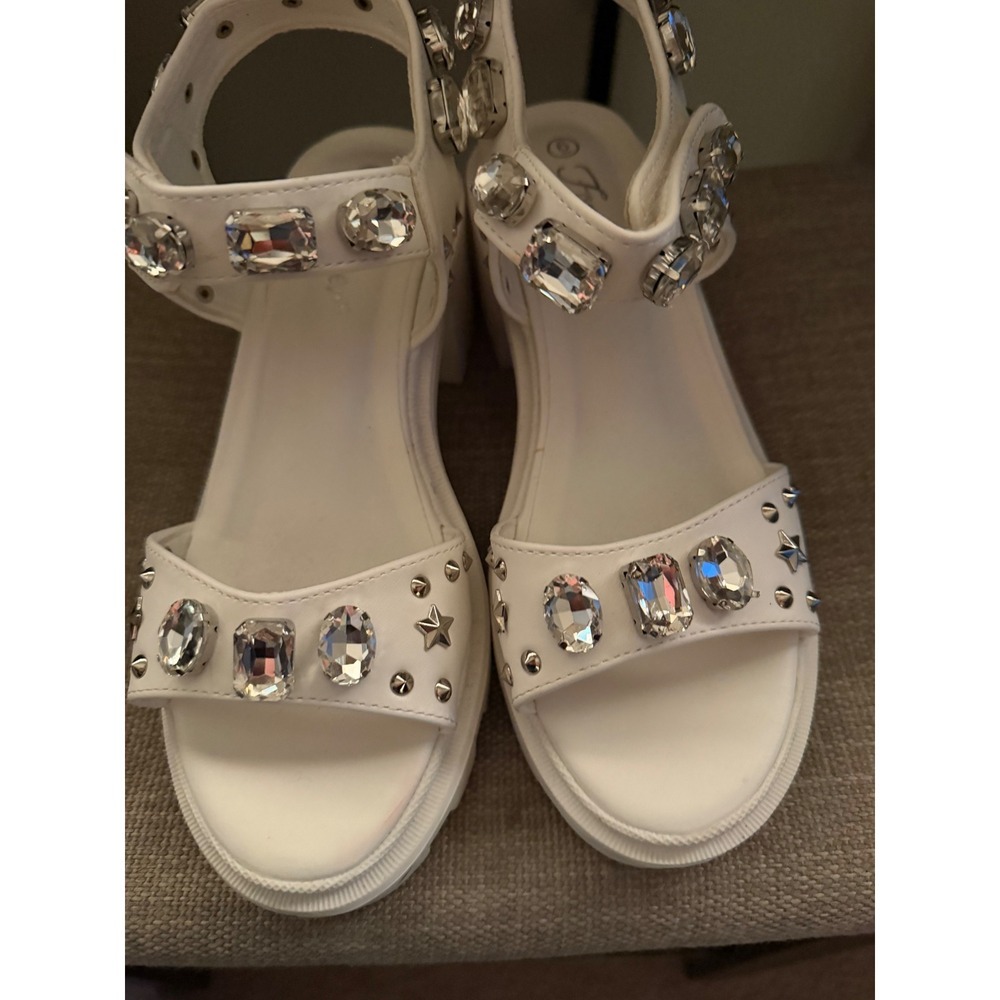 Forever White Rhinestone Star Studded Platform Lug Sole Sandals Womens Size 6 - Picture 2 of 10